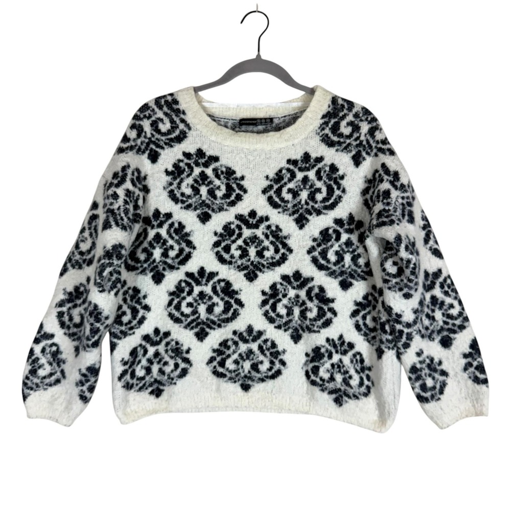 Atmosphere Sweater Womens L White Knit Floral Crew Neck Cropped Style Pullover